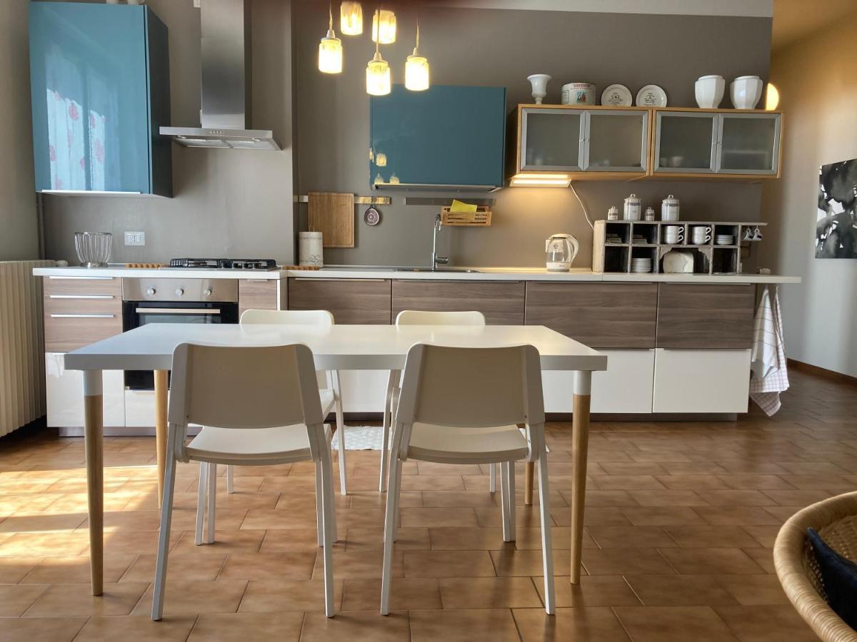 La Casa Di Garibaldi Apartment Боргоманеро Екстериор снимка